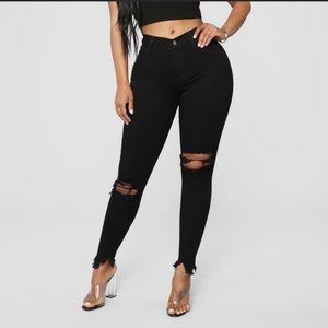 Fashion Nova Black Jeans Ripped Denim Size 9